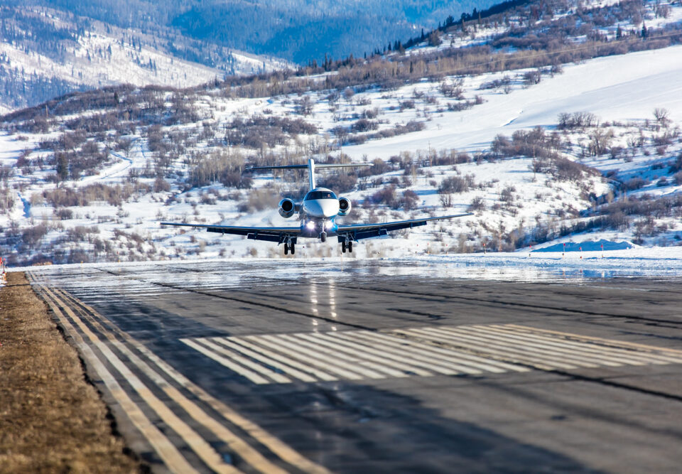 Pilatus PC-24 landing at Steamboat Springs