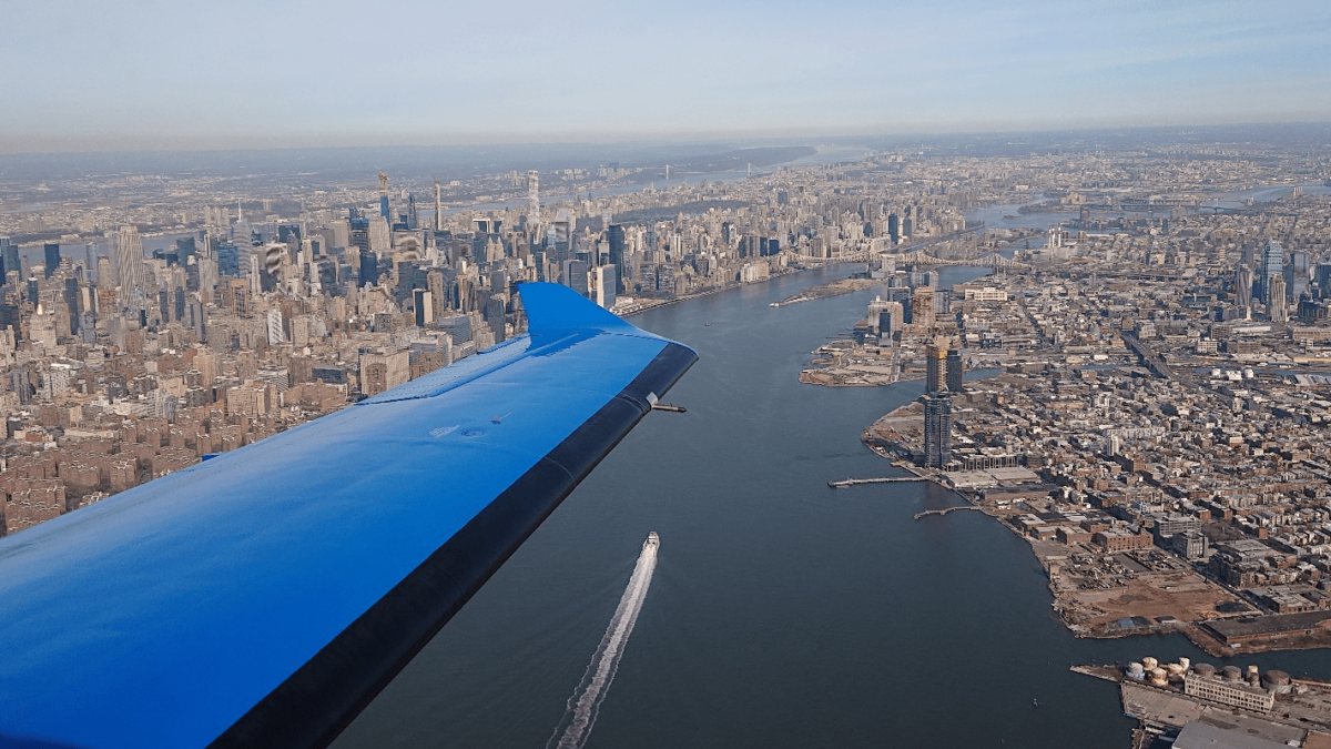 fractional ownership aircraft aerial of nyc