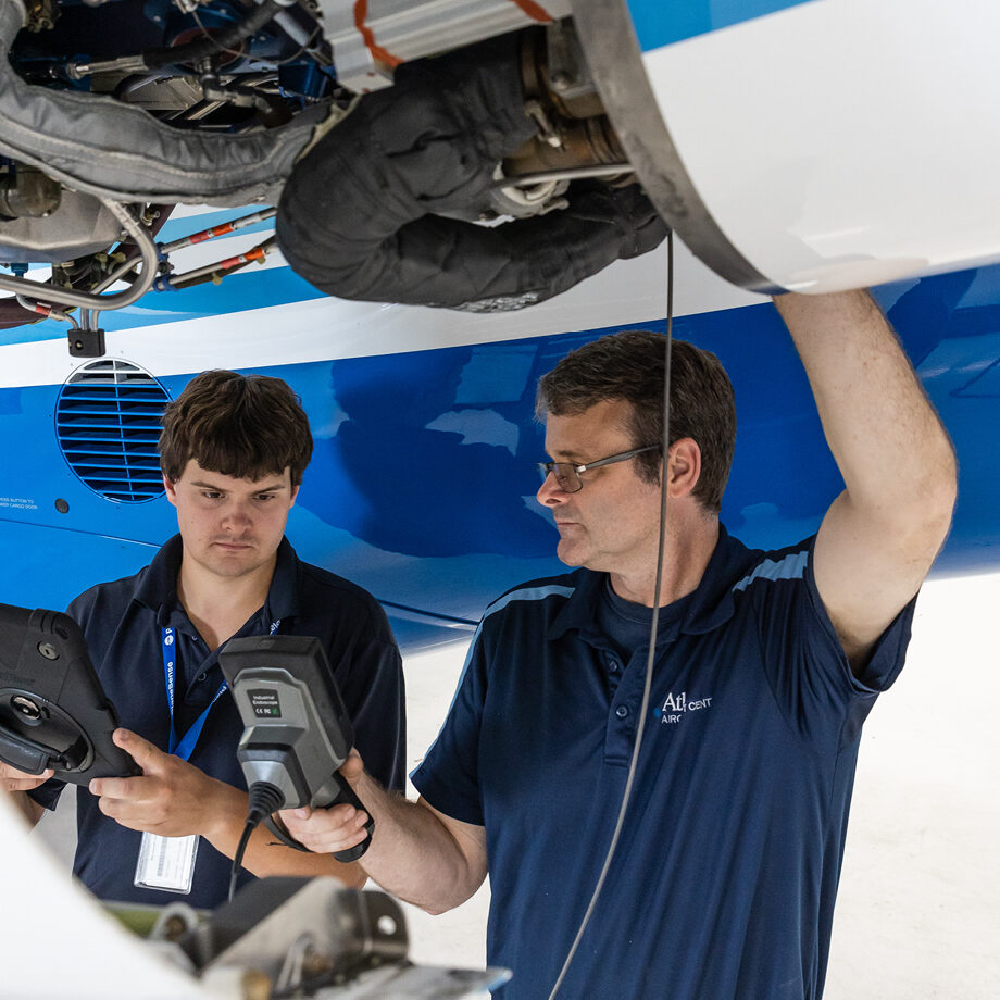Aircraft Maintenance Careers | Now Hiring